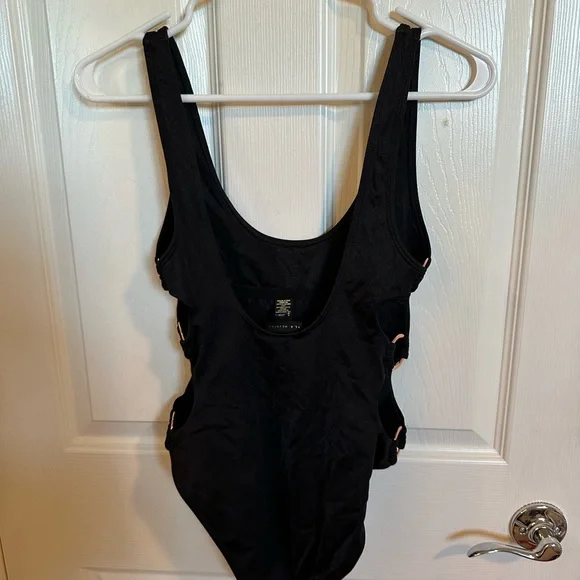 Black one piece swimsuit - Picture 3 of 4